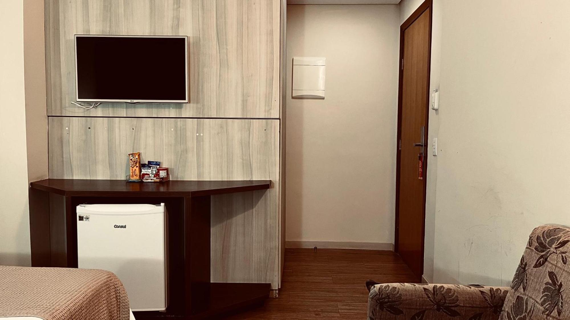 Hotel Amsterdam Montes Claros Eksteriør billede