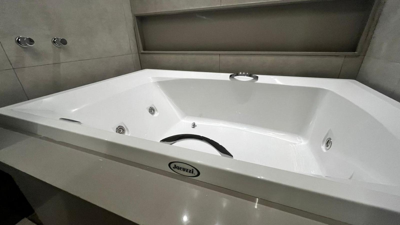 Hotel Amsterdam Montes Claros Eksteriør billede